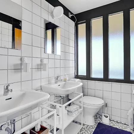 Tatil Evi Beautiful Home In Asnaes With House Sea View Asnæs