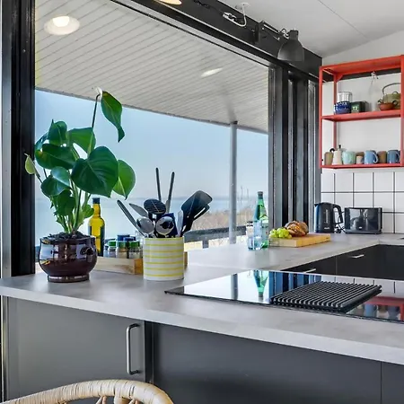 Beautiful Home In Asnaes With House Sea View Asnæs